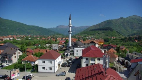 U PLAVU UHAPŠENA BERANKA: Koristila decu za prosjačenje