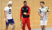 TROICKI IMA SLATKE MUKE: Još nisam odlučio ko će igrati drugi singl