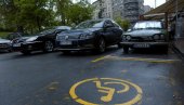 PARKING ZA INVALIDE ZAUZIMALI 1.138 PUTA: Ove godine komunalni milicionari imali pune ruke posla zbog bahatih vozača