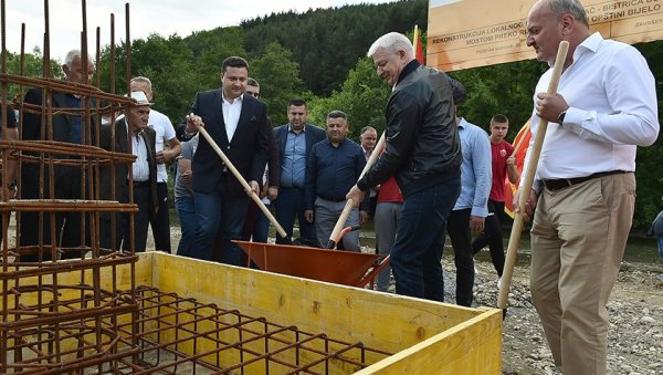 ГДЕ ЈЕ УЛОЖЕНА МИЛИЈАРДА ЕВРА?! СНП Црне Горе, након последњих података о социјалном стању грађана на северу државе