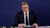 VUČIĆ O PREKIDU NJEGOVOG OBRAĆANJA NA RTS-U: Nije važno, pustite... Svi su sve čuli VUČIĆ O PREKIDU NJEGOVOG OBRAĆANJA NA RTS-U: Nije važno, pustite... Svi su sve čuli
