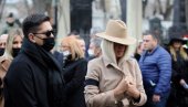 LJUBAV KAKVU SU IMALI JE MENI UVEK FALILA: Jelena Karleuša objavila potresnu poruku nakon Mrkine sahrane