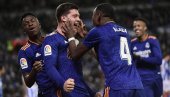 AJDE, BRATE! Alaba progovorio srpski nakon što je Jović zablistao u dresu Reala AJDE, BRATE! Alaba progovorio srpski nakon što je Jović zablistao u dresu Reala