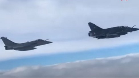 РУСКИ И КИНЕСКИ ЛОВЦИ УШЛИ У ЗОНУ ПВО ЈУЖНЕ КОРЕЈЕ: Сеул реаговао - подигао своју авијацију РУСКИ И КИНЕСКИ ЛОВЦИ УШЛИ У ЗОНУ ПВО ЈУЖНЕ КОРЕЈЕ: Сеул реаговао - подигао своју авијацију