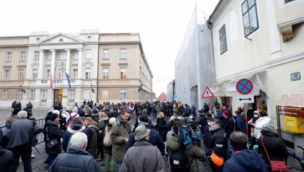 ХАОС У ХРВАТСКОМ САБОРУ: Бура међу посланицима због ковид потврда