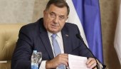 DODIK PORUČIO VARHELJIJU: Skupštinski zaključci ne izlaze iz okvira Ustava BiH i Dejtonskog sporazuma