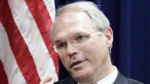 ОВАКО ХИЛ ПРАВДА САСТАНАК СА ТЕРОРИСТИМА ОВК: Сели смо на под и пили чај, онда је тај човек са брадом дошао и сео поред Холбрука