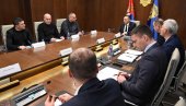 VULIN SA PREDSTAVNICIMA POLICIJSKIH SINDIKATA: Stalan rast plata zaposlenih, povećanje primanja i naredne godine