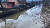 VELIKE POPLAVE OKO GOSPIĆA: Više kuća pod vodom