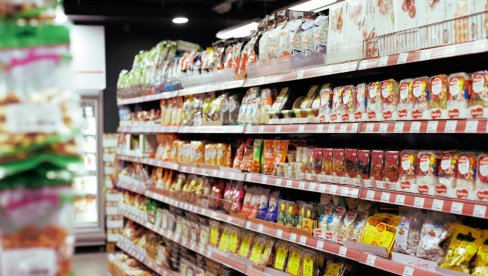 CRNOGORCI ŠOKIRANI: Sud ukinuo zabranu rada nedeljom i za vreme praznika