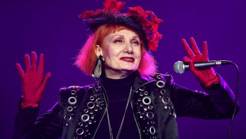 SALA ZANEMELA: Josipa Lisac izašla na scenu, pa javno prozvala ovog pevača SALA ZANEMELA: Josipa Lisac izašla na scenu, pa javno prozvala ovog pevača