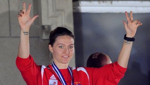 JELENA BLAGOJEVIĆ SE VRAĆA U POLJSKU: Našu prekaljenu odbojkašicu zovu tri kluba