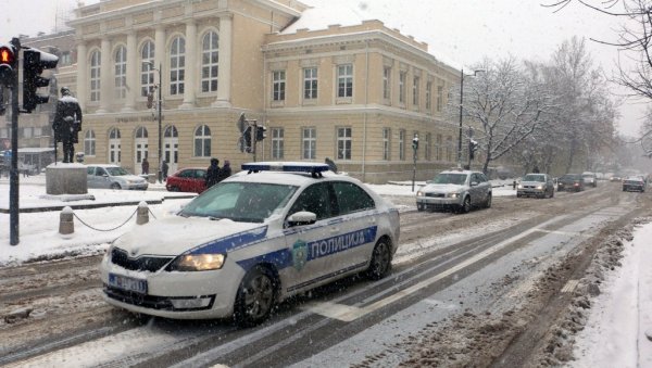 ЗБОГ СНЕГА: За дан 15 саобраћајних незгода на смедеревским улицама