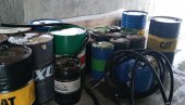 VELIKA ZAPLENA U SMEDEREVU: Policija pronašla 2,8 tona švercovane nafte VELIKA ZAPLENA U SMEDEREVU: Policija pronašla 2,8 tona švercovane nafte