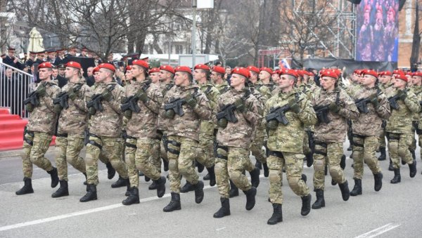 САРАЈЕВО ЛОВИ СРПСКЕ ОФИЦИРЕ: Претње припадницима Оружаних снага БиХ који су били на прослави Дана РС