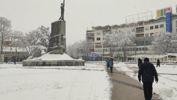 КОНЦЕРТ ДРУГОМ ПРИЛИКОМ: И у Краљеву отказано новогодишње славље на Тргу