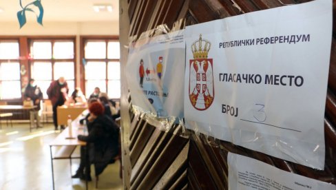 NA IZBORE NAJRANIJE 17. DECEMBRA: Još se vaga da li će parlamentarni biti istovremeno sa beogradskim NA IZBORE NAJRANIJE 17. DECEMBRA: Još se vaga da li će parlamentarni biti istovremeno sa beogradskim
