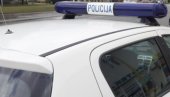 UŽAS U SREMČICI: Muž pokušao da zakolje ženu na spavanju