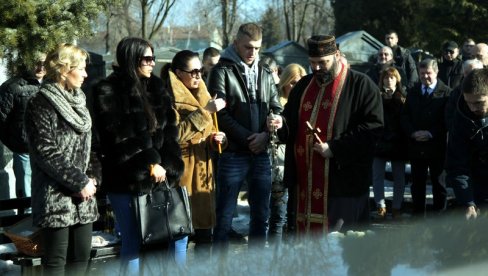 МИСТЕРИЈА ДУГА 24 ГОДИНЕ: Шта се о мотиву убиства Аркана зна до данас МИСТЕРИЈА ДУГА 24 ГОДИНЕ: Шта се о мотиву убиства Аркана зна до данас