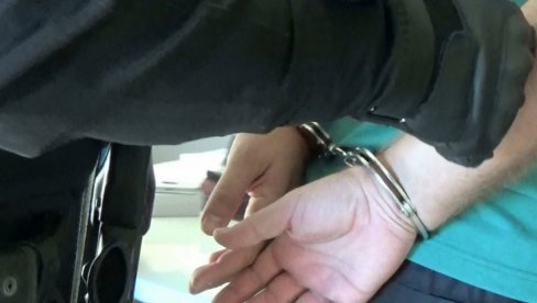 КАКАВ СКАНДАЛ! Полиција упала на терен усред меча и ухапсила судију - никада нећете погодити зашто! (ВИДЕО)