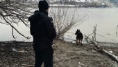 POGLEDAJTE KAKO IZGLEDA POTRAGA MUP ZA NESTALIM SPLIĆANINOM:  Policija je pretraživala deo Velikog ratnog ostrva (VIDEO)