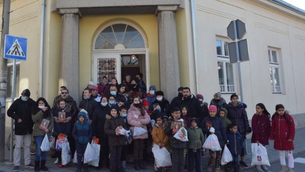 КОЛО СРПСКИХ СЕСТАРА ДАРИВАЛО ДЕЦУ И ПОРОДИЦЕ: „Светосавско даривање“ за најугроженије Неготинце