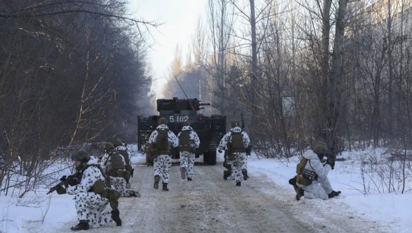 УКРАЈИНЦИ ВЕЖБАЈУ ГРАДСКЕ БОРБЕ: Полигон - напуштени и озрачени град Припјат у близини Чернобиља