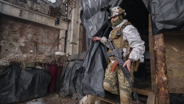 ЗЕЛЕНСКИ ТРАЖИ ОРУЖЈЕ ДУГОГ ДОМЕТА: Председник Украјине признао тешку ситуацију у којој се налази