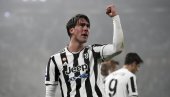 VLAHOVIĆ JE MONSTRUM! Takinardi: Dušan može da postiže golova kao Ronaldo, ali ne bi mogao da igra u mom Juveu!