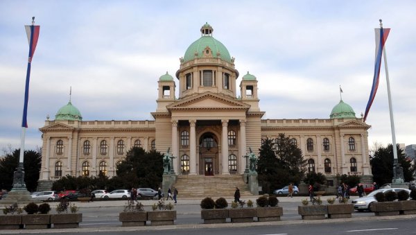 ЈЕДАН ОДСТО ГЛАСОВА И ОСТАЈЕ ИМ КАПАРА: Странке за изборе на три нивоа 3. априла добијају 1,9 милијарди динара