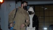 OD KOGA SE KRIJE SEVERINA? Pevačica neprepoznatljiva u Beogradu (FOTO) OD KOGA SE KRIJE SEVERINA? Pevačica neprepoznatljiva u Beogradu (FOTO)