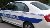 УХАПШЕНЕ НИШЛИЈЕ: Полиција их затекла док су на једном паркингу покушавали да исеку катализатор са дачије