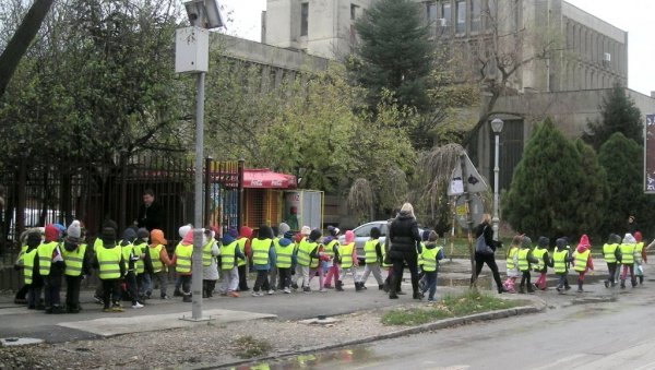 ВРТИЋИ ПОСКУПЕЛИ, РОДИТЕЉИ ПЛАЋАЈУ  ПО СТАРИМ ЦЕНАМА: У Великом Градишту нове економске надокнаде за боравак у објектима ПУ Мајски цвет