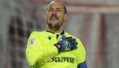 ZVEZDAŠI, TRK NA STADION: Milan Borjan čeka na Marakani za fotografisanje sa navijačima