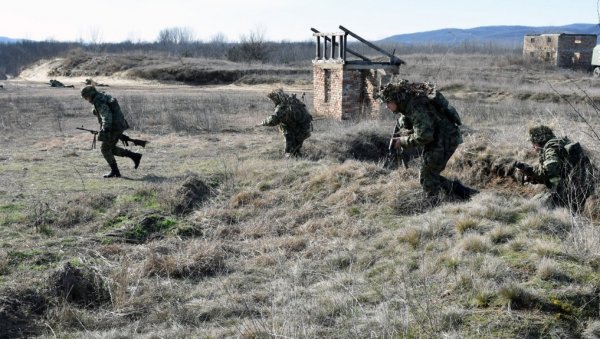 БОЈЕВА ГАЂАЊА ПЕШАДИЈЕ: Специјалистичка обука војника у Центру за обуку копнене војске (ФОТО)