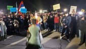 ODRŽAN PROTEST U NIKŠIĆU Bečić poručio: Niko nas neće miriti sa kriminalom i korupcijom (FOTO)