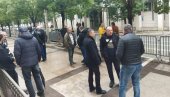 PROTESTI DO ISPLATE STAŽA: Bivši radnici Kombinata aluminijuma najavljuju svakodnevna okupljanja