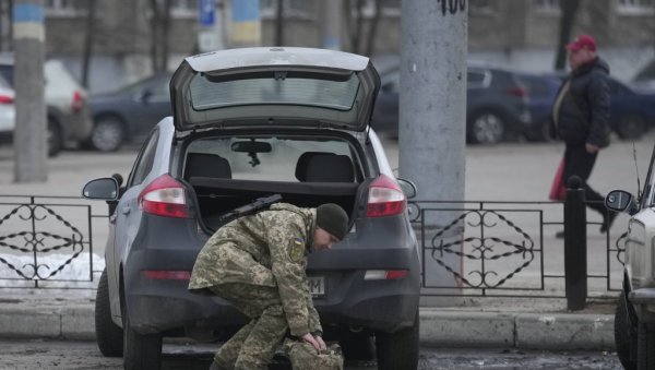 НАСТАВЉА СЕ МАСОВНА ЕВАКУАЦИЈА СТАНОВНИКА ДОНБАСА У РУСИЈУ: Најновије саопштење руског Министарства за ванредне ситуације