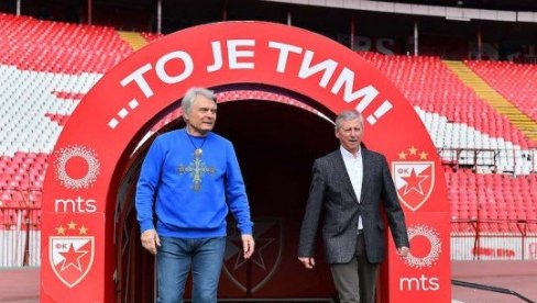 DUŠAN SAVIĆ: Zvezda je oborila apsolutni rekord u osvajanju duplih kruna i titula DUŠAN SAVIĆ: Zvezda je oborila apsolutni rekord u osvajanju duplih kruna i titula