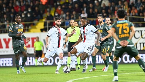 ТИП ПРЕДЛАЖЕ – ТУРСКА 1: Лидер остаје на радару Фенера