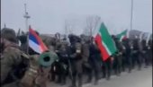 NA ČELU KOLONE ČEČENA I SRPSKA ZASTAVA?! Video koji je napravio pravu pometnju na društvenim mrežama (VIDEO)