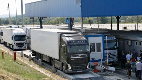 У КОЛОНАМА СЕ ЧЕКА И ДО ШЕСТ САТИ: Ево какво је тренутно стање на граничним прелазима