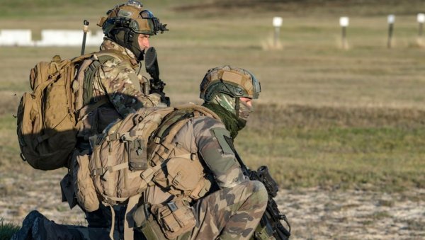 ФРАНЦУСКИ ВОЈНИЦИ СВЕ БЛИЖЕ ФРОНТУ: Спремају ли се легионари за Украјину?