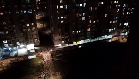 KRAĐA STRUJE NA TRI OPŠTINE: Zbog bahatih pojedinaca, ekipe Javnog osvetljenja rešavaju problem ugrožene bezbednosti u gradu KRAĐA STRUJE NA TRI OPŠTINE: Zbog bahatih pojedinaca, ekipe Javnog osvetljenja rešavaju problem ugrožene bezbednosti u gradu