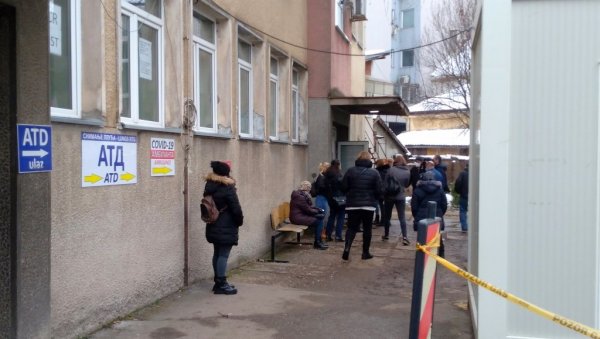 ПОСЛЕ КРАКЕНА, У СРБИЈИ ПОТВРЂЕНО И ПРИСУСТВО НОВЕ ВАРИЈАНТЕ ОМИКРОНА: Опрез стигао Ерис! ПОСЛЕ КРАКЕНА, У СРБИЈИ ПОТВРЂЕНО И ПРИСУСТВО НОВЕ ВАРИЈАНТЕ ОМИКРОНА: Опрез стигао Ерис!
