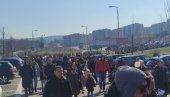 PROTEST U NASELJU STEPA: Traže još jednu školu i vrtić, šetnja do Trošarine