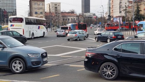 ЈУТРО У БЕОГРАДУ: Ево у којим улицама престонице су саобраћајне гужве ЈУТРО У БЕОГРАДУ: Ево у којим улицама престонице су саобраћајне гужве
