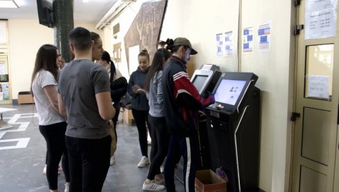 USELJENJE DO 13. DECEMBRA: Mesto za sve studente koji su ispunili uslove USELJENJE DO 13. DECEMBRA: Mesto za sve studente koji su ispunili uslove
