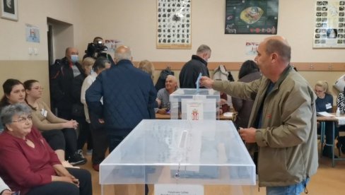 NA IZBORE IDEMO VEĆ U DECEMBRU: Kao što je i najavio predsednik Vučić je najverovatnije vrlo brzo ispuniti želju opoziciji NA IZBORE IDEMO VEĆ U DECEMBRU: Kao što je i najavio predsednik Vučić je najverovatnije vrlo brzo ispuniti želju opoziciji