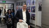 VUČIĆ STIGAO U STRANAČKE PROSTORIJE: Prvi kadrovi iz sedišta SNS (FOTO)